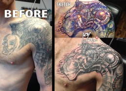 prima seduta Copertura vecchio tatuaggio con biomeccanico a colori a tutta manica. Tubi metallici lucidati e arrugginiti, parti meccaniche, parti aliene, forme astratte, colori violacei, gialli e rossi. Realizzato magistralmente da Jerry Magni, miglior tatuatore, Bergamo, Milano, Brescia, Piacenza, Lecco, Como, Italia, Lombardia, provincia, Lugano.
