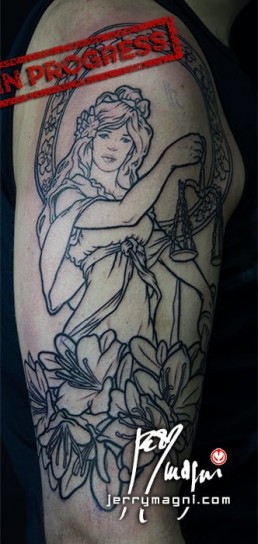 prima seduta tatuaggio a colori dedicato a Dike, dea della giustizia, mitologia greco romana, bilancia, antichi dei, dee pagane, Mucha, fiori, specchio. Jerry Magni, Tattoo artist, Bergamo, Milano, migliore, tatuatore, Brescia, Como, Lecco, Monza, Varese, Lugano, provincia.