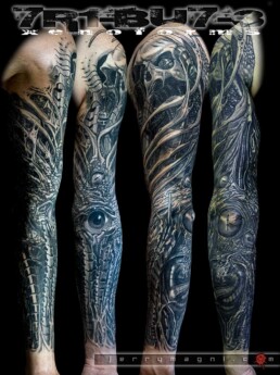 biomechanical full sleeve tattoo masterfully done by ©Jerry Magni, one of the best Italian tattoo artist