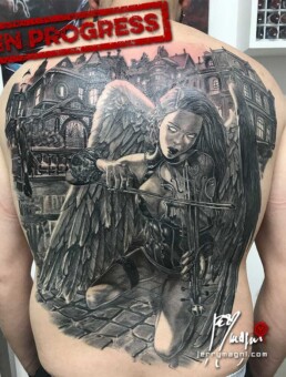 quinta seduta tatuaggio su schiena