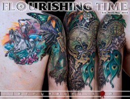 Mezza manica tatuata a colori. Orologio, radici, fiori, ali di farfalla, occhio, piume di pavone, cavaliere, porta. Jerry Magni Tattoo Artist