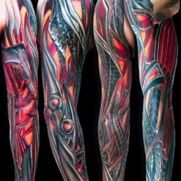 manica biomeccanica non finita realizzata da Jerry Magni. miglior tatuatore Bergamo, Milano, Brescia, Como, Lecco, Varese, Crema, Cremona, Vicenza, Verona