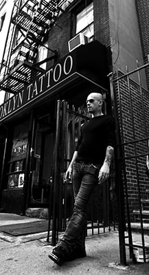 Jerry Magni in New York during a guest spot at Brooklyn Tattoo in 2009