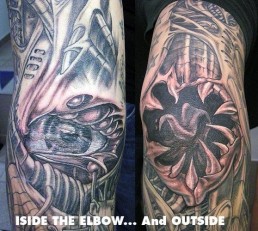 Sesta seduta Tatuaggio biomeccanico a colori a tutta manica con tubi, parti metalliche miste a carne, colori rosso, azzurro, ricrea l’effetto di un braccio meccanico. Eseguito nel 2009 da Jerry Magni Tatuatore Bergamo