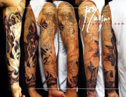 seconda seduta Tatuaggio a colori a tutta manica con drago blu che si avvolge attorno al braccio tenendo tra le spire una bellissima ragazza nuda e sexy. Opera realizzata da Jerry Magni, miglior tatuatore, Bergamo, Milano, Brescia, Piacenza, Italia, Lombardia, provincia, Lugano.