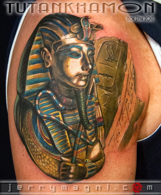 Tatuaggio Tutankhamon a colori. Jerry Magni. La Decima Arte. Bergamo